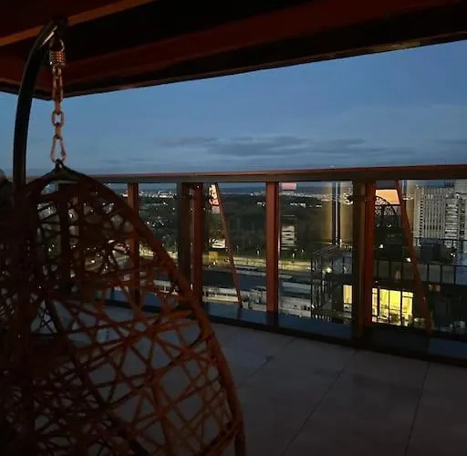 Skylum 17th Floor Apartment *