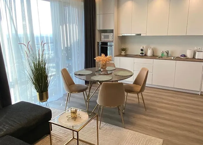 Skylum 17th Floor Apartment *